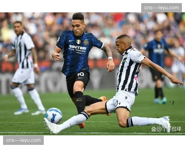 战术复盘：乌迪内斯如何通过高压逼抢限制AC米兰的推进