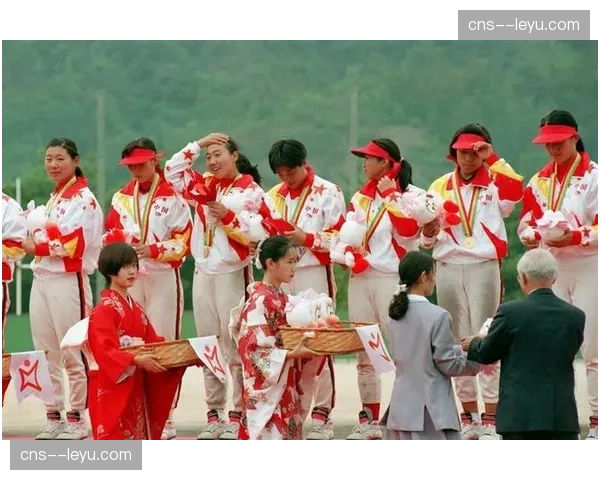 历史回顾：1996年亚特兰大奥运会，女子垒球作为首秀项目的经典瞬间