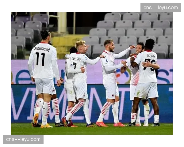 通讯：跟随镜头，记录升班马拉斯帕尔马斯成功保级后的更衣室狂欢夜